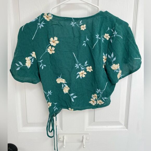 LOTTIE MOSS Faux Wrap Green Floral Flutter Sleeve Crop Top Women’s Size S - Picture 2 of 6